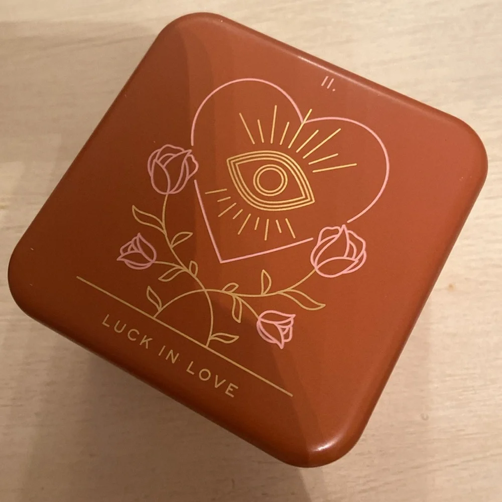 Fossil Tin Gift Box
